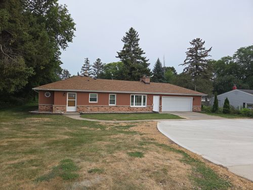 2027 Summit Ave, Waukesha, WI, 53188-3111 | Card Image