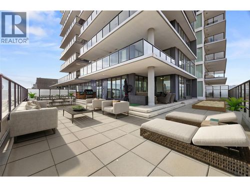 301-485 Groves Ave, Kelowna, BC, V1Y0C1 | Card Image