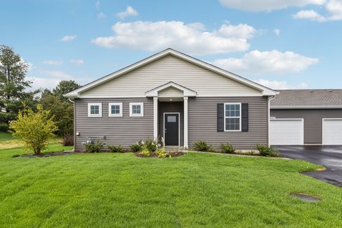 6477 Juniper Dr, Wonder Lake, IL, 60097-1316 | Card Image