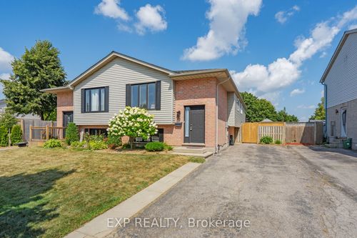 67 Moreau Cres, London, ON, N5V4S7 | Card Image