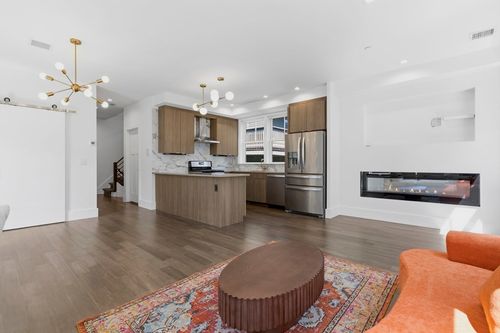 3-10R Spring Garden St, Boston, MA, 02125 | Card Image