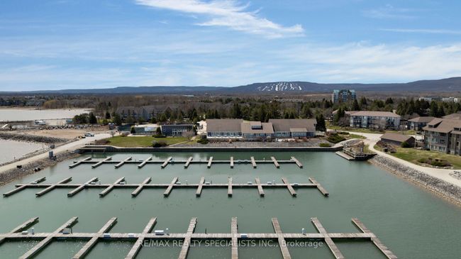 441 Mariners Way, Condo with 3 bedrooms, 2 bathrooms and 2 parking in Collingwood ON | Image 35