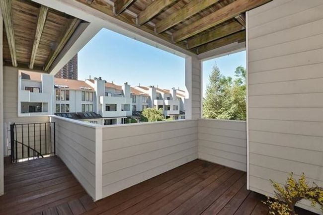 750 Mainsail Ln, Condo with 3 bedrooms, 3 bathrooms and null parking in Secaucus NJ | Image 18