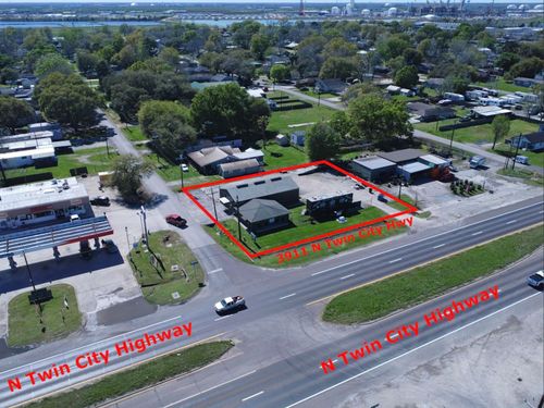 3911 N Twin City Hwy, Nederland, TX, 77627-3238 | Card Image