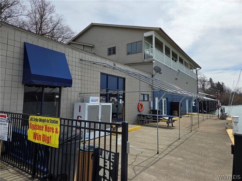 555 Water St, Youngstown, NY, 14174-1066 | Card Image