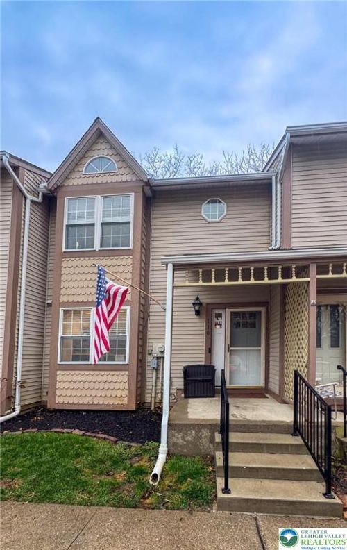 110 Independence Ct, BETHLEHEM, PA, 18020-9544 | Card Image