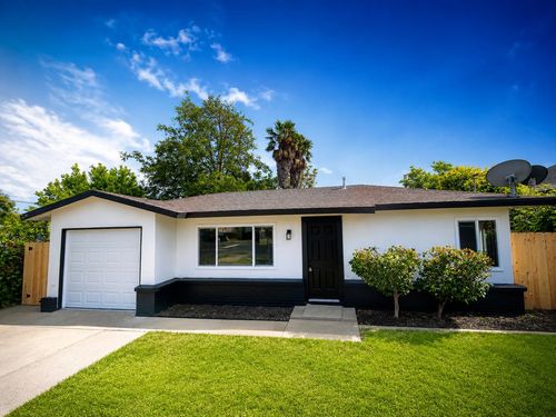 3046 E Acampo Rd, Acampo, CA, 95220-9643 | Card Image