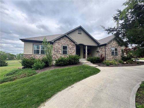 22785 S Renner Rd, Spring Hill, KS, 66083-3120 | Card Image
