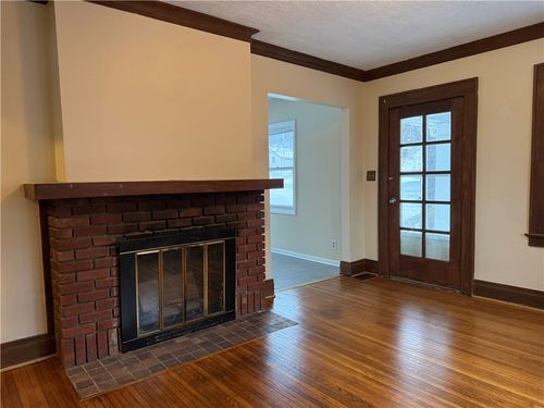 127 W Main St, Victor, NY, 14564-1140 | Card Image