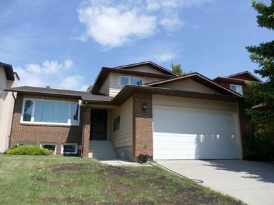 91 Edenwold Cres Nw, House detached with 5 bedrooms, 3 bathrooms and 4 parking in Calgary AB | Image 1