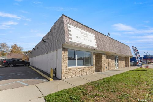 25420 Grand River Ave, Redford, MI, 48240-1425 | Card Image