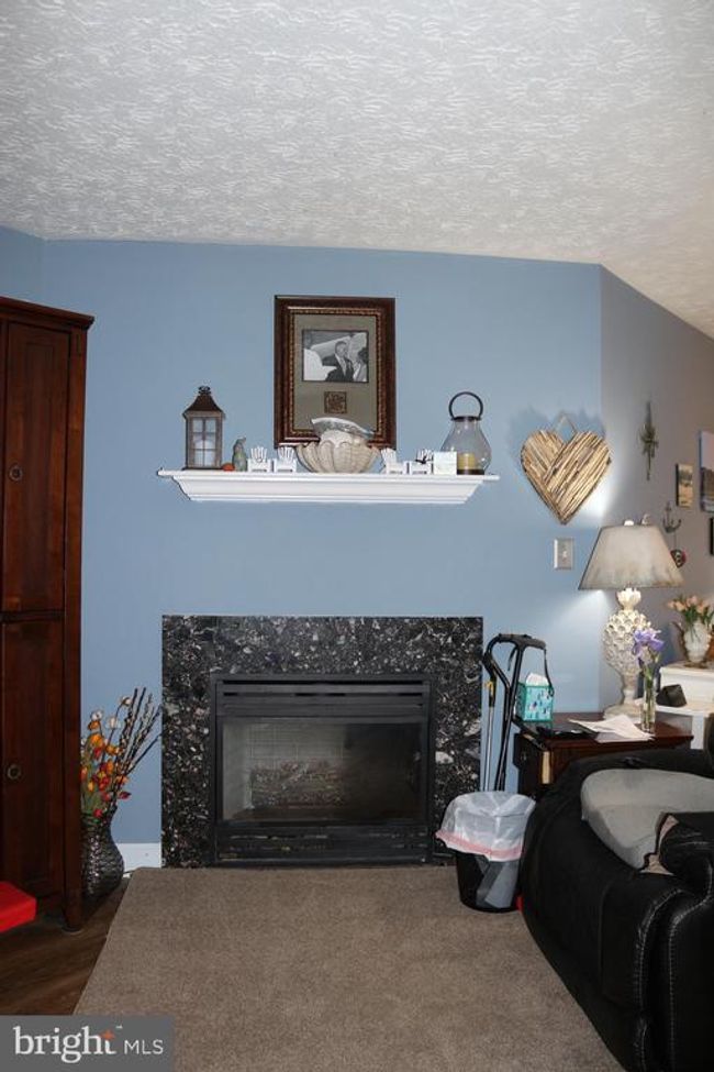 APT-1033 - 6343 Springwater Ter, Condo with 2 bedrooms, 2 bathrooms and null parking in FREDERICK MD | Image 6