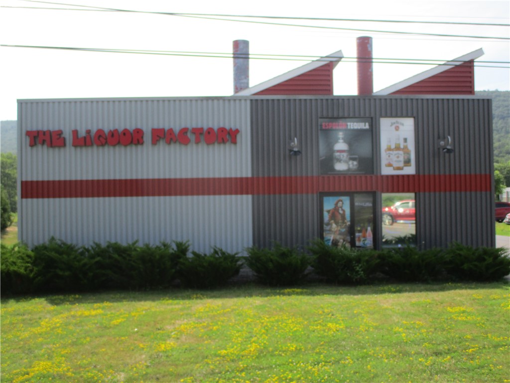 285 S Hamilton St, Painted Post, NY 14870