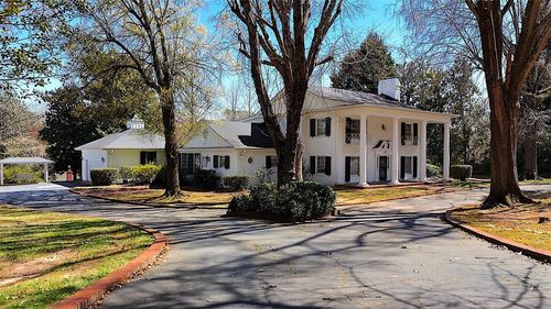 107 Lakeview Dr, Easley, SC, 29642-1227 | Card Image