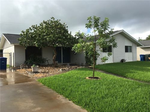 445 Haroldson Dr, Corpus Christi, TX, 78412-2729 | Card Image
