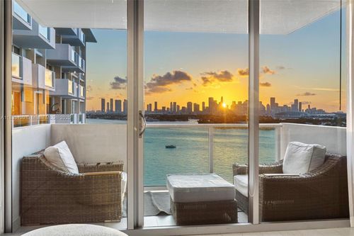 apt-520-1000 West Ave, Miami Beach, FL, 33139-4718 | Card Image