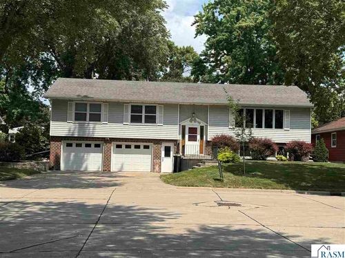 799 Sw 4 Street, Wells, MN, 56097-4302 | Card Image