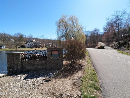 611 Mckinley Way, East Stroudsburg, PA, 18301 | Card Image