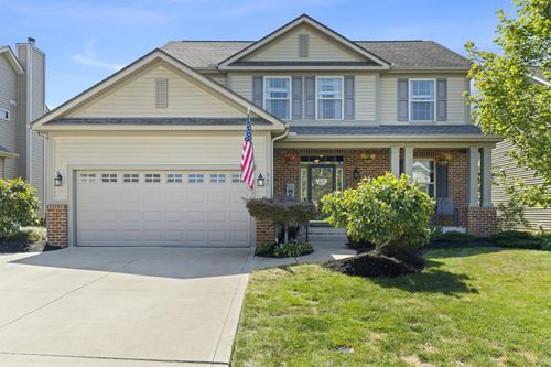 561 Fields Meadow Dr, Sunbury, OH, 43074-8579 | Card Image