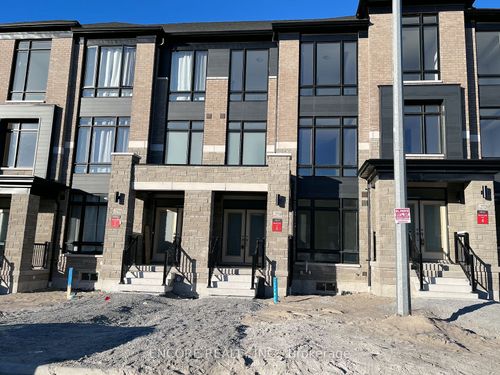 2718 Peter Matthews Dr, Pickering, ON, L1X0M2 | Card Image