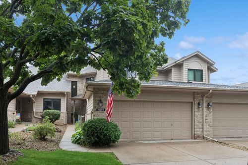 14365 Embassy Way, Apple Valley, MN, 55124-6466 | Card Image