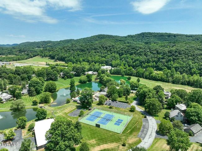 55 Grove Hill Rd, House other with 3 bedrooms, 4 bathrooms and null parking in Kingsport TN | Image 79