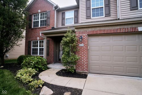 11813 Traymoore Dr, Fishers, IN, 46038-6612 | Card Image