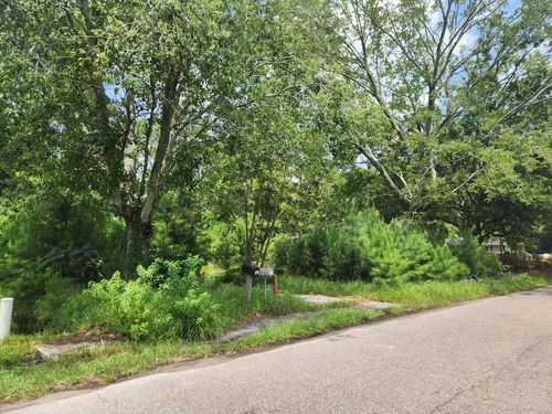 102 Hope Dr, Summerville, SC, 29485-7404 | Card Image