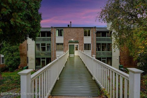 1102 Summit Pointe, Scranton, PA, 18508-1025 | Card Image