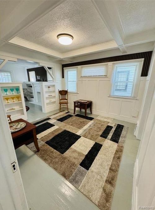 9359 Otsego St, Detroit, MI, 48204-4511 | Card Image