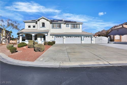 6830 Stone Meadows Ave, Las Vegas, NV, 89142-3714 | Card Image