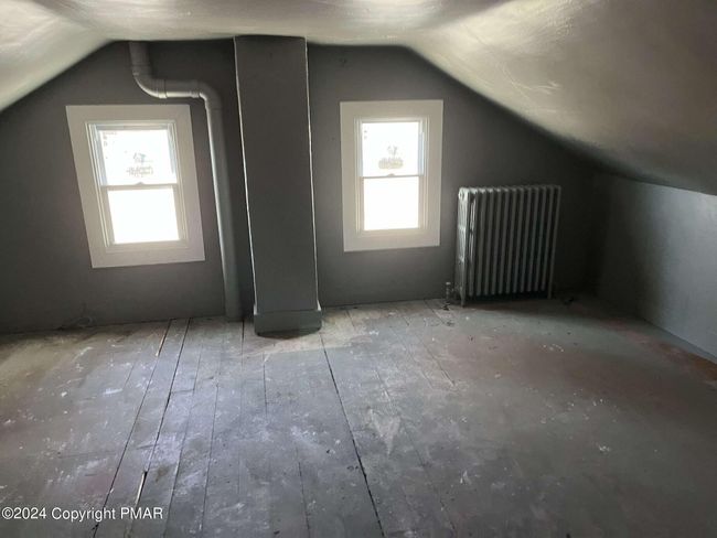 Attic | Image 16