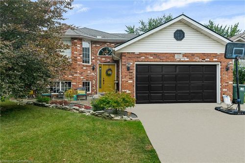 25 Bratt Dr, Amherstburg, ON, N9V4A1 | Card Image
