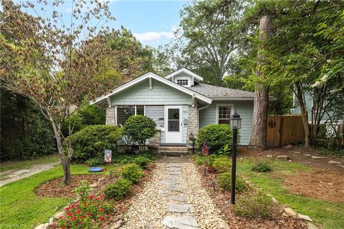 904 Wharton St, Greensboro, NC, 27401-1637 | Card Image
