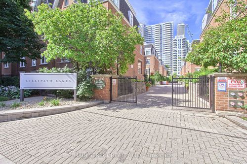 25-108 Redpath Ave, Toronto, ON, M4S2J7 | Card Image