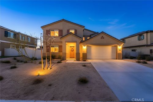 38235 Etienne, Palmdale, CA, 93552 | Card Image