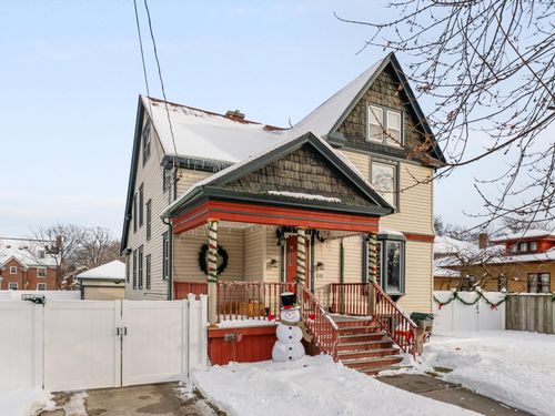 711 N 10th St, Manitowoc, WI, 54220-3903 | Card Image