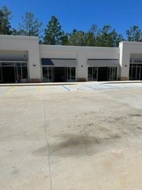 2758 Highway 59, Mandeville, LA, 70448-1933 | Card Image
