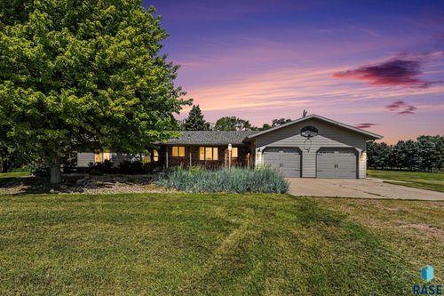 45890 237th St Street, Wentworth, SD, 57075 | Card Image