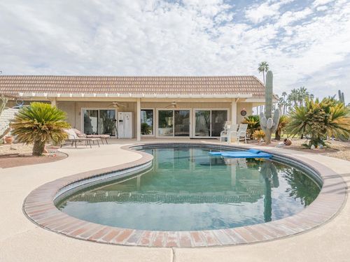 38821 Kilimanjaro Dr, Palm Desert, CA, 92211-7076 | Card Image
