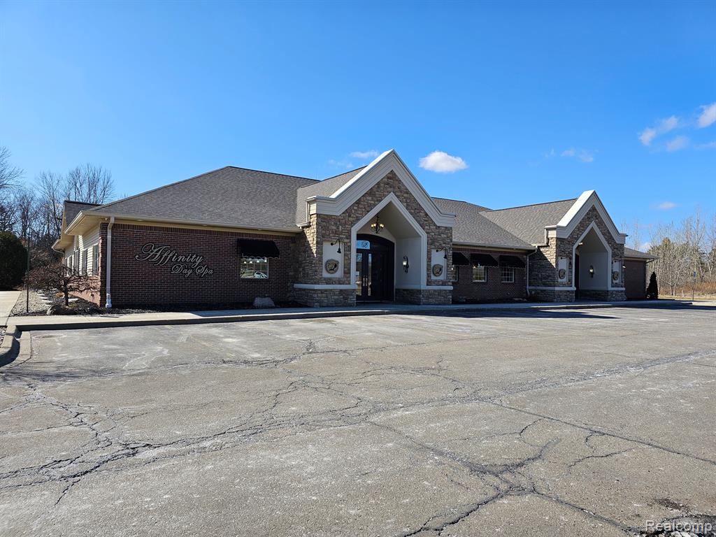 Cal Dr, Davison, MI 48423