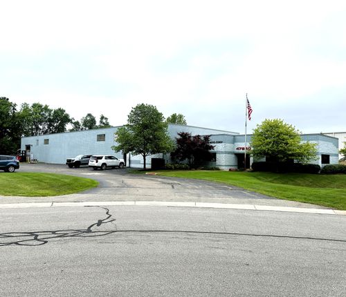 47840 Anna Ct, Wixom, MI, 48393-3687 | Card Image