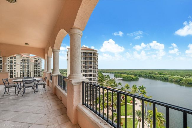 294 - 13635 Deering Bay Dr, Condo with 3 bedrooms, 4 bathrooms and null parking in Coral Gables FL | Image 13