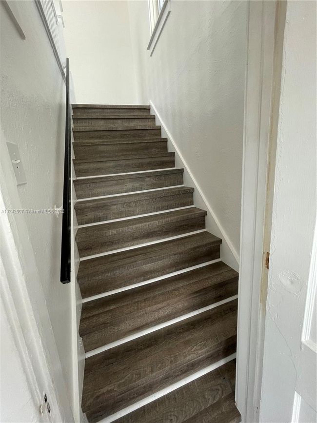 1738 - 1736 Sw 9th St, Home with 3 bedrooms, 1 bathrooms and null parking in MIAMI FL | Image 14