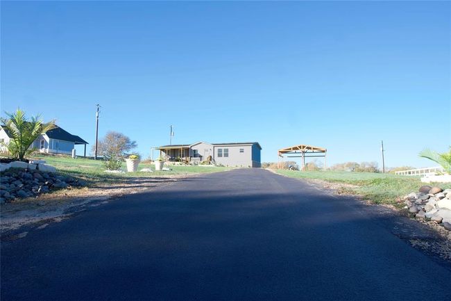 2747 Old Masonic Rd, House other with 3 bedrooms, 2 bathrooms and 2 parking in Brenham TX | Image 6