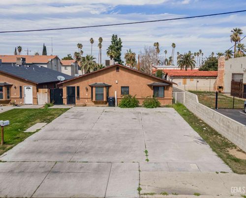 130 8th St, Bakersfield, CA, 93304 | Card Image
