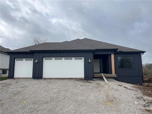 11717 E 231st St, Peculiar, MO, 64078-9619 | Card Image