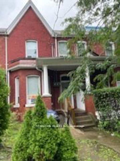 bsmt-17 Henry St, Toronto, ON, M5T1W9 | Card Image