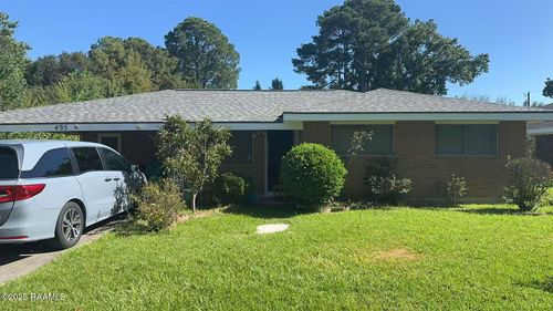 495 Mount Vernon Dr, Lafayette, LA, 70503-4215 | Card Image