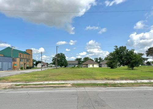 2-1000 Procter St, Port Arthur, TX, 77640-6527 | Card Image